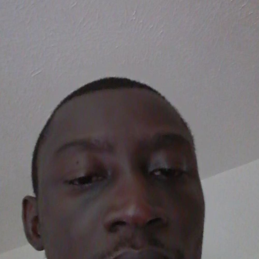 Meet your Posher, Yves